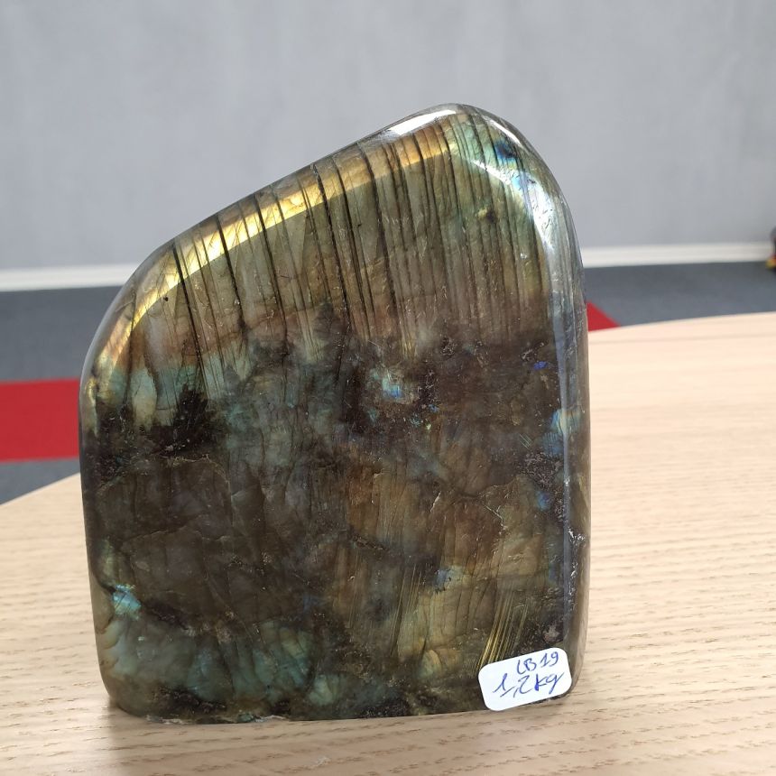 Labradorite 1.2kg