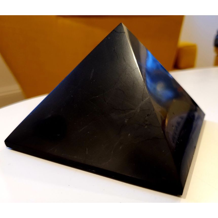 Pyramide 9cm 